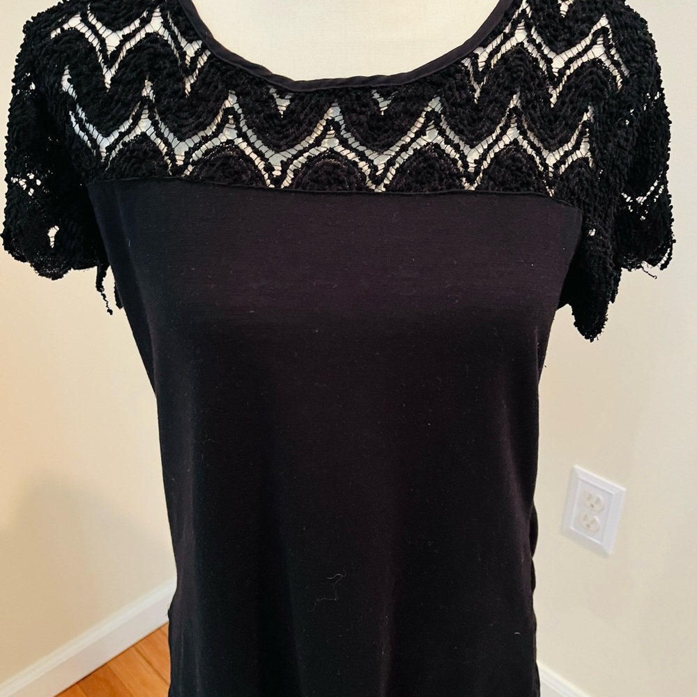 Love Scarlett Black Lace Short Sleeve Top Size Medium